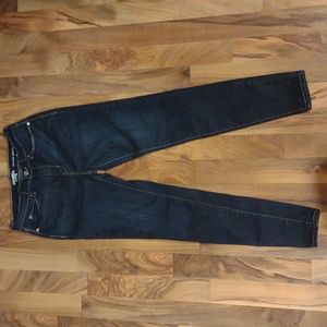 Levi Denizen skinny jeans
